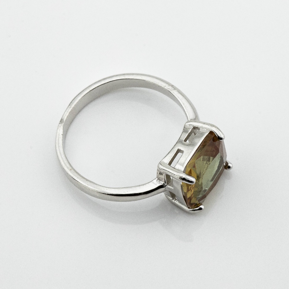Серебряное кольцо Квадрат с султанитом 3101977, 16 размер