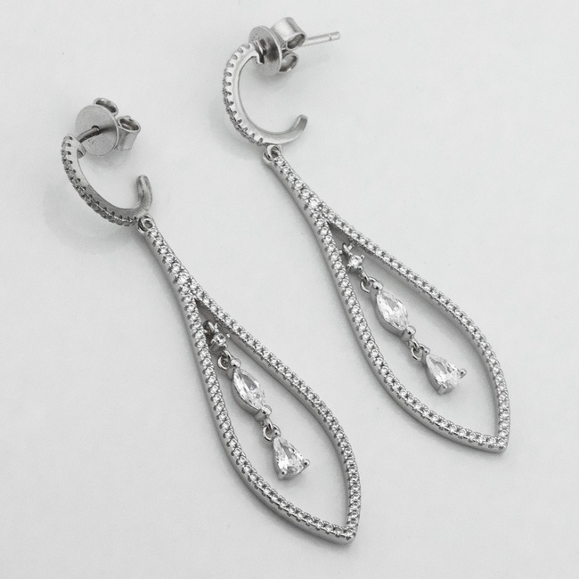 Срібні сережки-підвіски Краплі довгі з білими фіанітами c121698, Білий