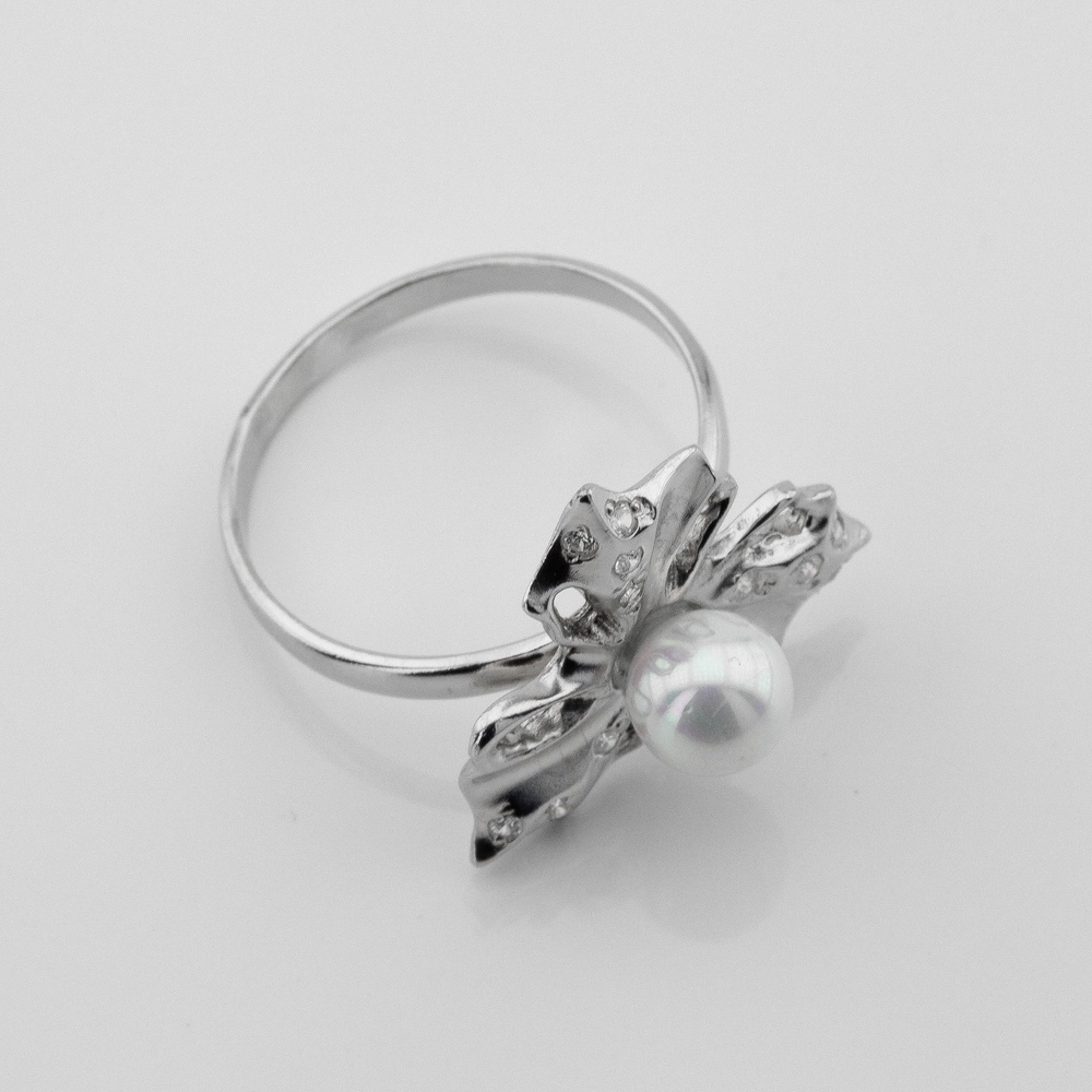 Серебряное кольцо Цветок с им. жемчуга 11433-4, 16 размер
