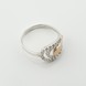 Серебряное кольцо с фианитами с золотыми накладками к634ф, 17,5 размер