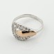 Серебряное кольцо с фианитами с золотыми накладками к634ф, 17,5 размер