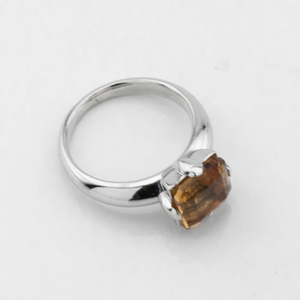 Серебряное кольцо-камень Квадрат с султанитом K111688, 15,5 размер