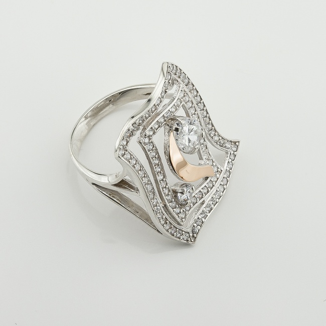 Серебряное кольцо с фианитами с золотыми накладками к500ф, 17 размер