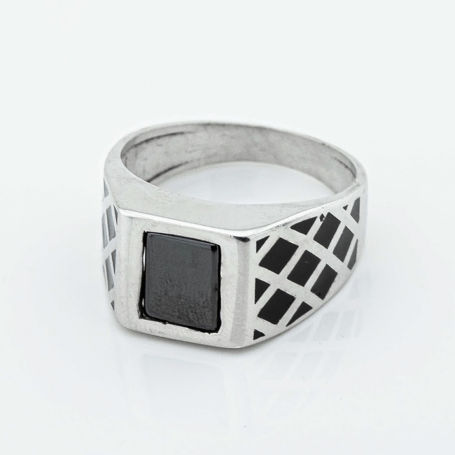 Мужское серебряное кольцо с черным ониксом и эмалью k111898, 21 размер