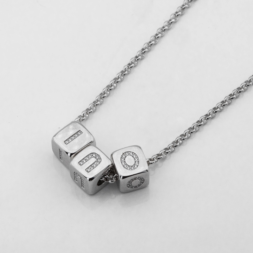 Срібне кольє Три кубики з буквами з білими фіанітами з регулятором ko14609