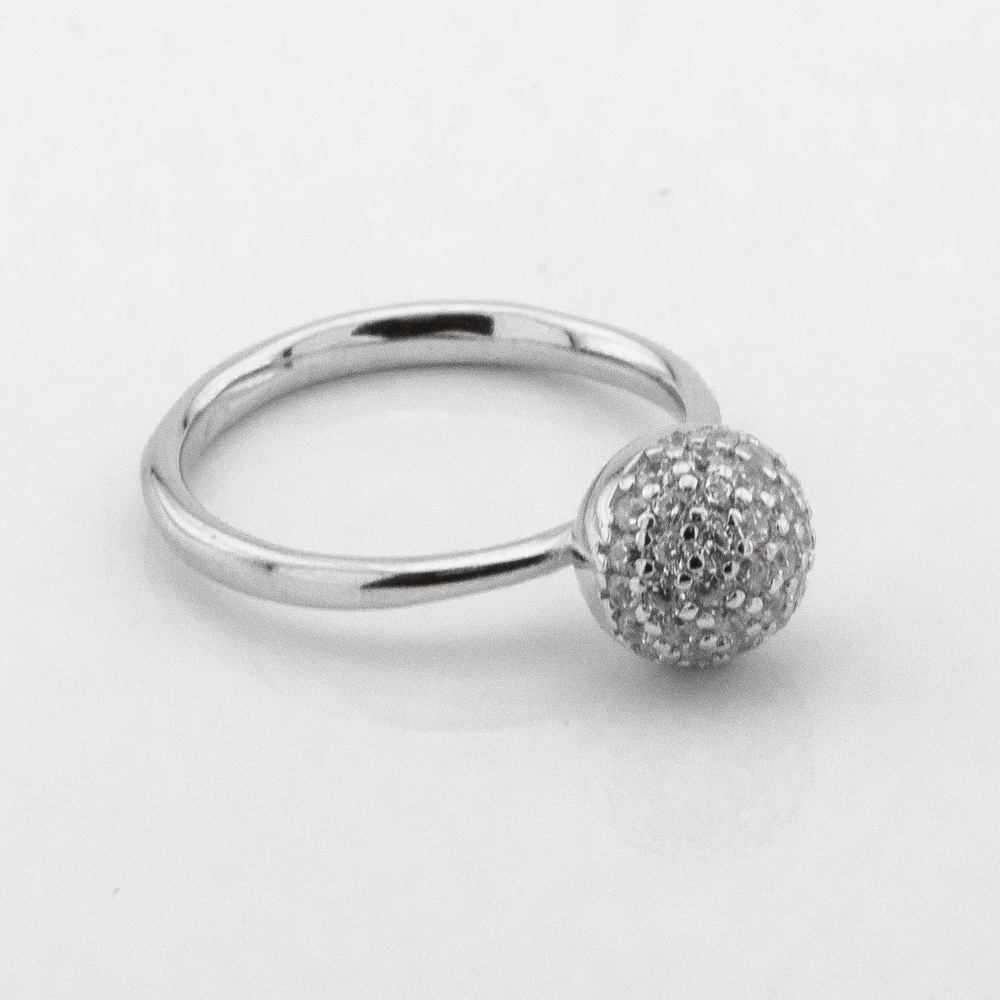 Серебряное кольцо Шарик с белыми фианитами K111708, 15,5 размер