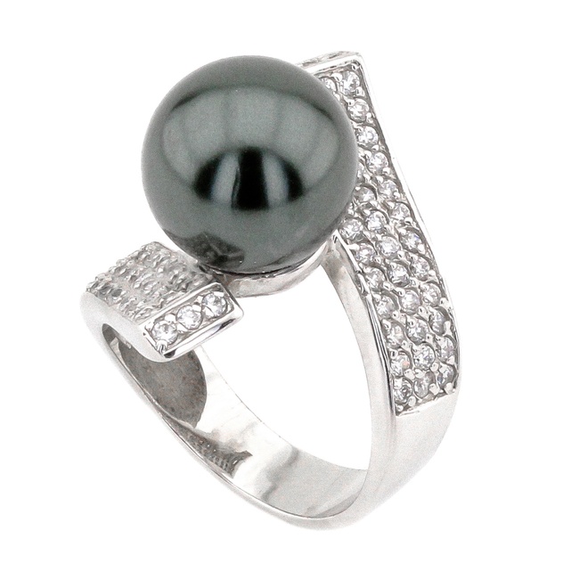 Серебряное гнутое кольцо с черным жемчугом и фианитами K11611, 18 размер, 18, Черный