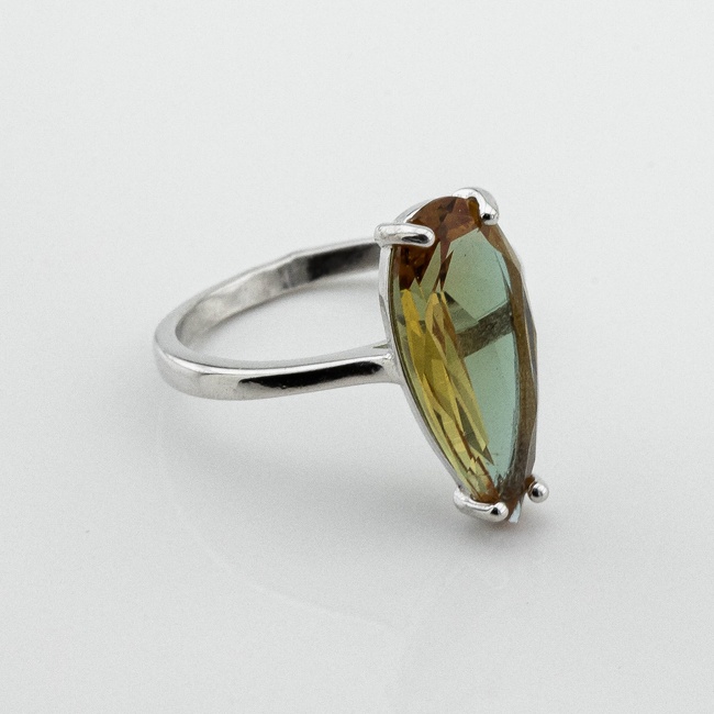 Серебряное кольцо Капля с султанитом 3101968, 16 размер