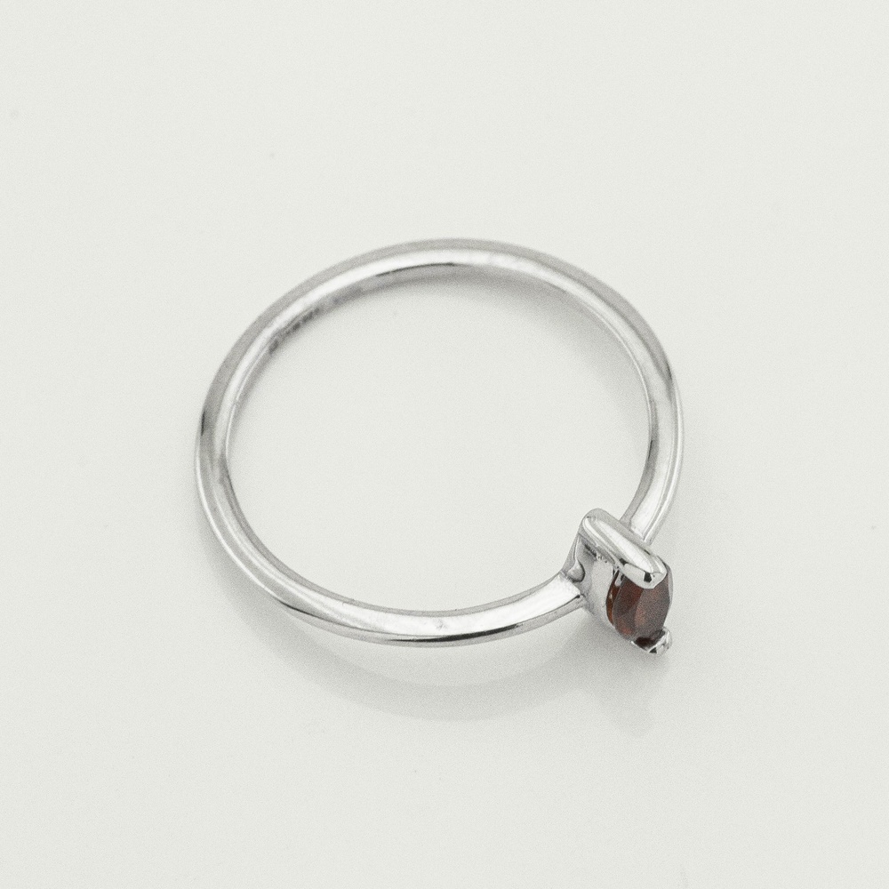 Серебряное кольцо Маркиз с гранатом 11011234gr, 16 размер
