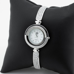 Срібний годинник жіночий з білими фіанітамі (круглий) watch019, Білий
