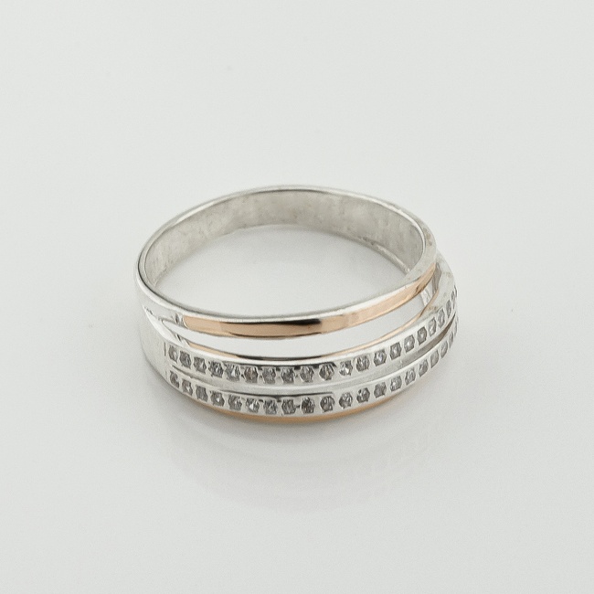 Серебряное кольцо Дорожки с фианитами с золотыми накладками к736ф, 17,5 размер