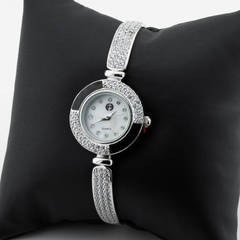 Срібний годинник жіночий з фіанітами і емаллю (круглий) watch028, Білий|Чорний