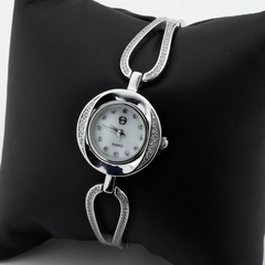 Срібний годинник жіночий з білими фіанітами (круглий) watch025, Білий