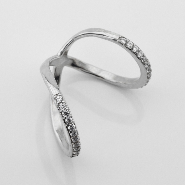 Двойное серебряное кольцо Дорожка с белыми фианитами 11801-4, 16 размер