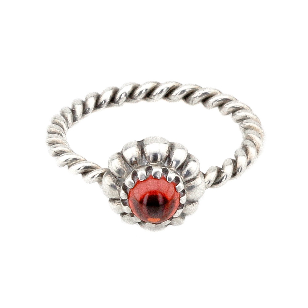 Серебрянное кольцо шариками с красным фианитом с чернением 11002п, 17 размер, 17, Красный