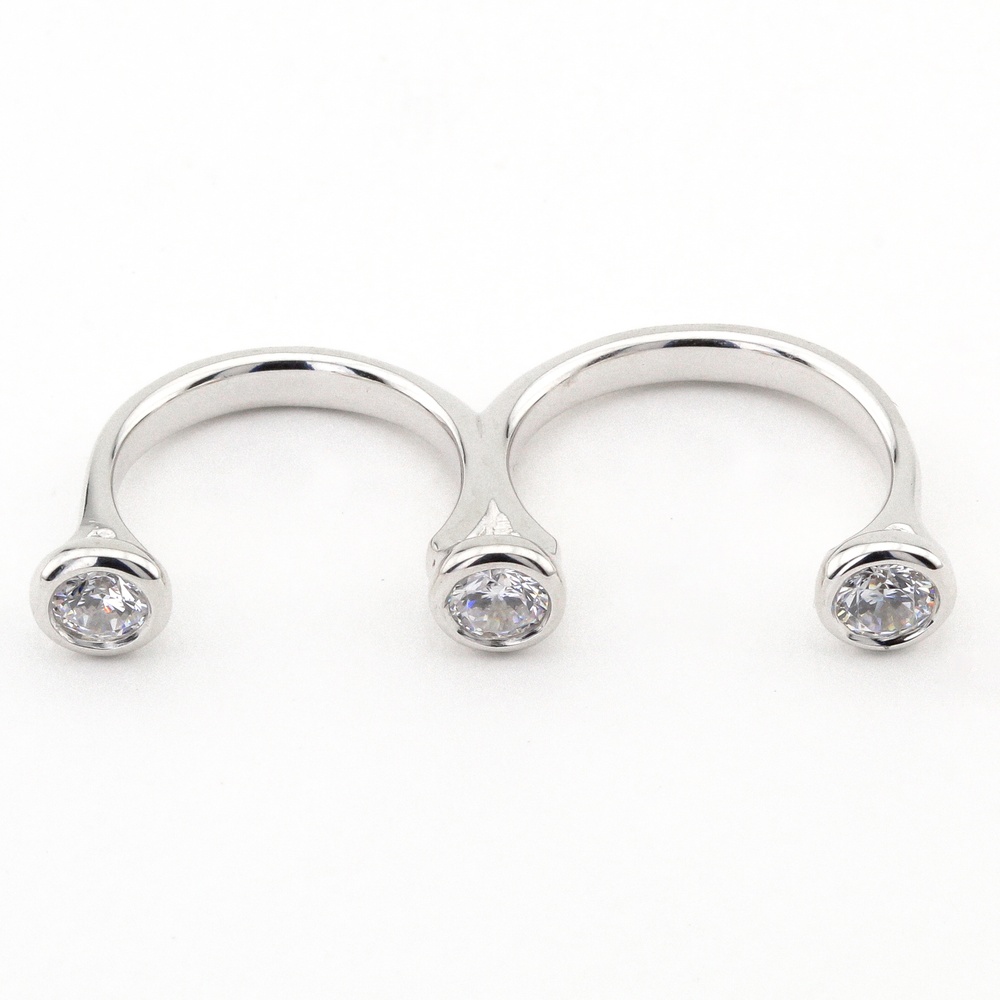 Серебряное незамкнутое кольцо Лаконичность с фианитами (на два пальца) СК11098, 17 размер, 17, Белый