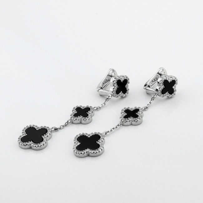 Срібні довгі сережки Клевер з оніксом і фіанітами 3202054