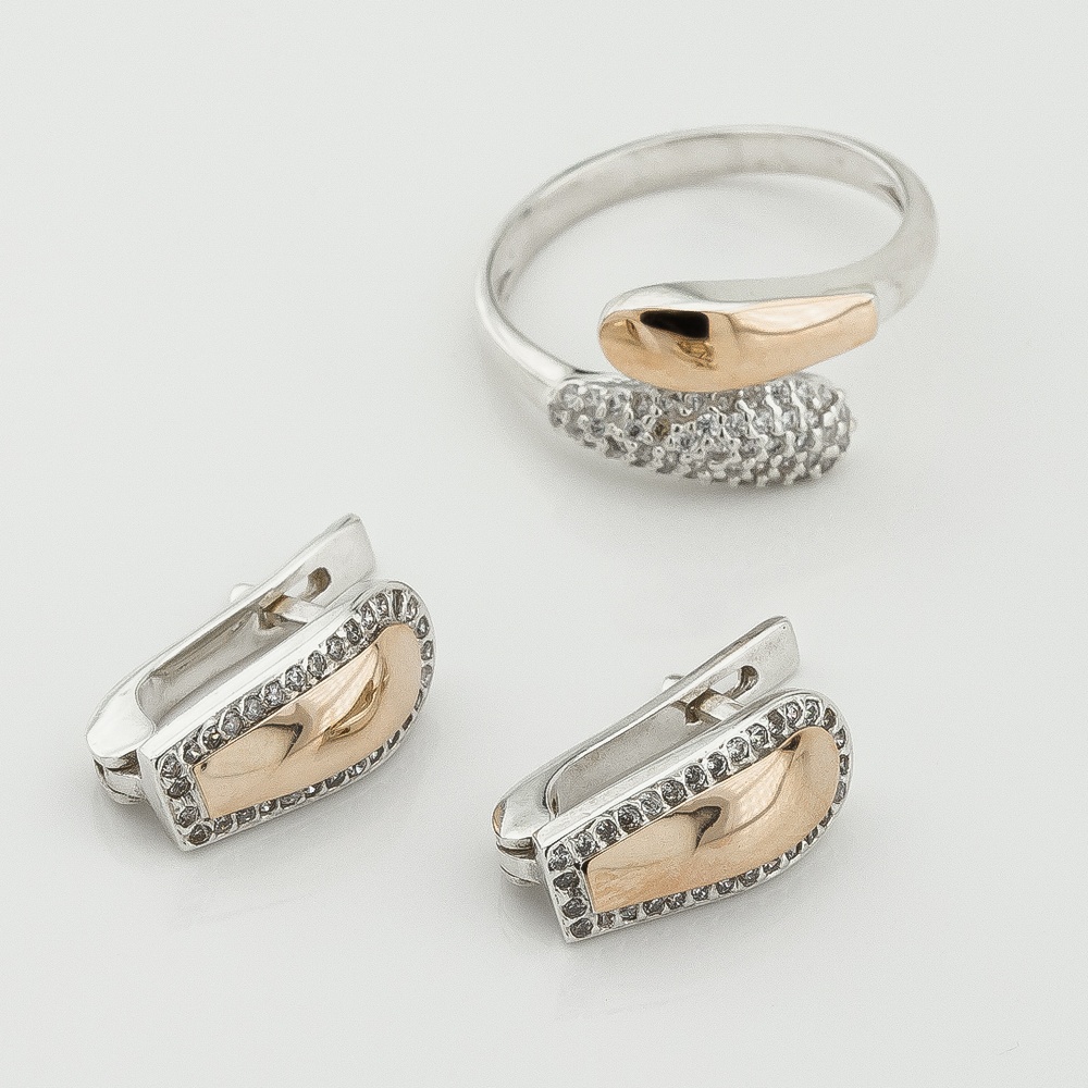 Серебряное кольцо с фианитами с золотыми накладками к625ф, 17,5 размер