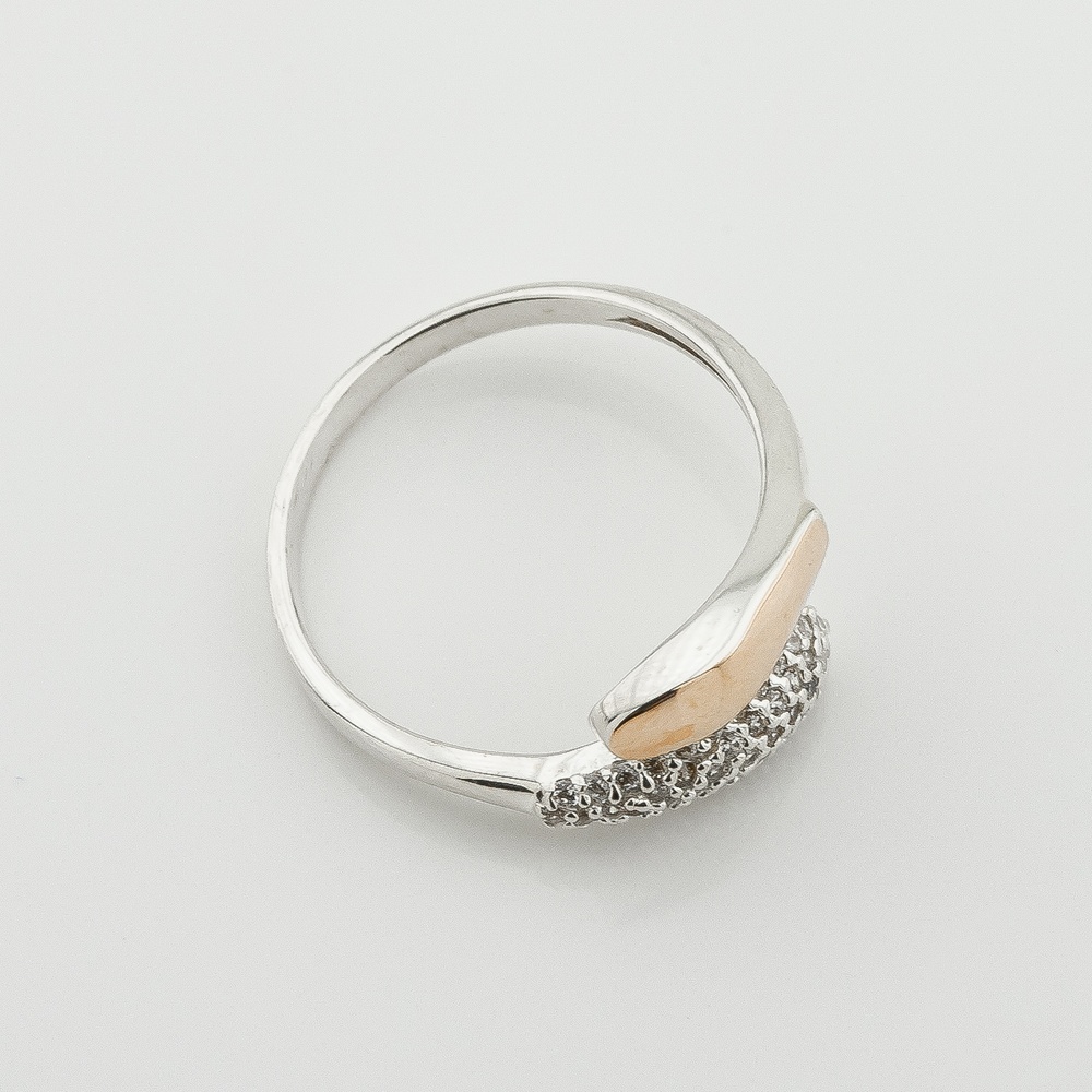 Серебряное кольцо с фианитами с золотыми накладками к625ф, 17,5 размер