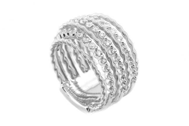 Серебряное стилизованное кольцо с фианитами и из тонких крученых колец СК11017, 16,5 размер, 16-5, Белый