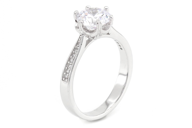 Серебряное кольцо с выступающим камнем фианитами классическое СК11162, 18 размер, 18, Белый