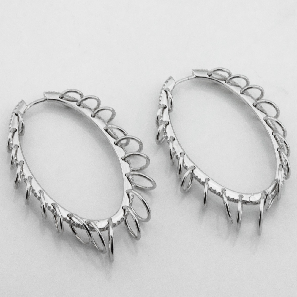 Серебряные серьги-кольца Овальные с колечками белыми фианитами (4х2 см) c121571, Белый