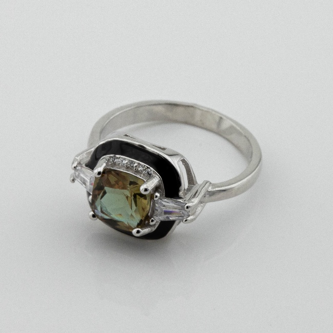 Серебряное кольцо с султанитом, черной эмалью и фианитами 3101971, 16 размер