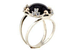 Серебряное кольцо перстень с черным авантюрином 741нк, 17,5 размер